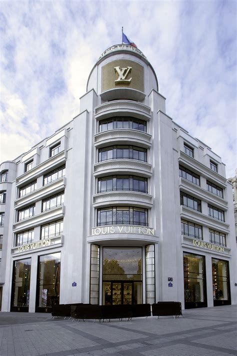 the maison louis vuitton.